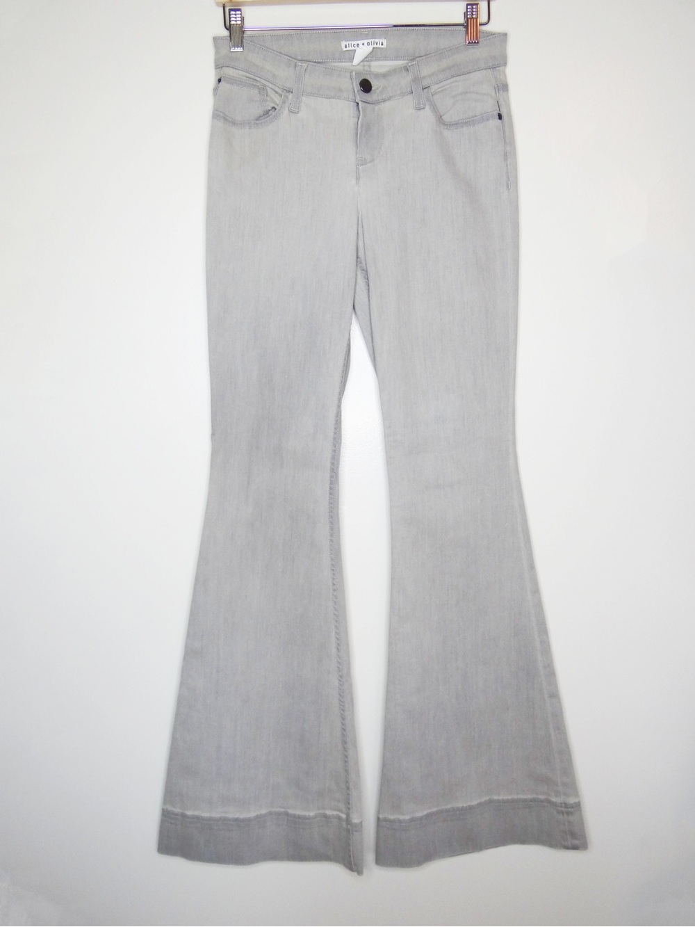 ALICE + OLIVIA GRAY HIGH RISE BELL BOTTOM FLARE JEANS Sz 29 Made in USA